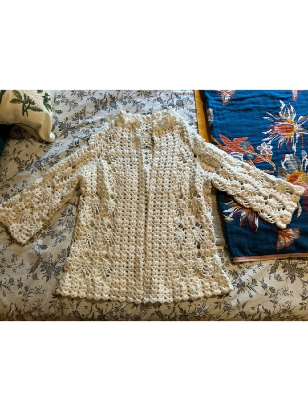 Handmade Ivory crochet cardigan BOHO Small - Picture 2 of 9